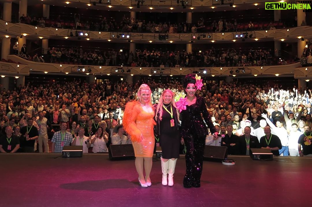 Bianca Del Rio Instagram - LIFE ON THE ROAD ……SO FAR! 🩷🧡💚 DEAD INSIDE WORLD TOUR THANK YOU SAN DIEGO PHOENIX OKLAHOMA CITY BIRMINGHAM ATLANTA WEST PALM BEACH ORLANDO RALEIGH RED BANK