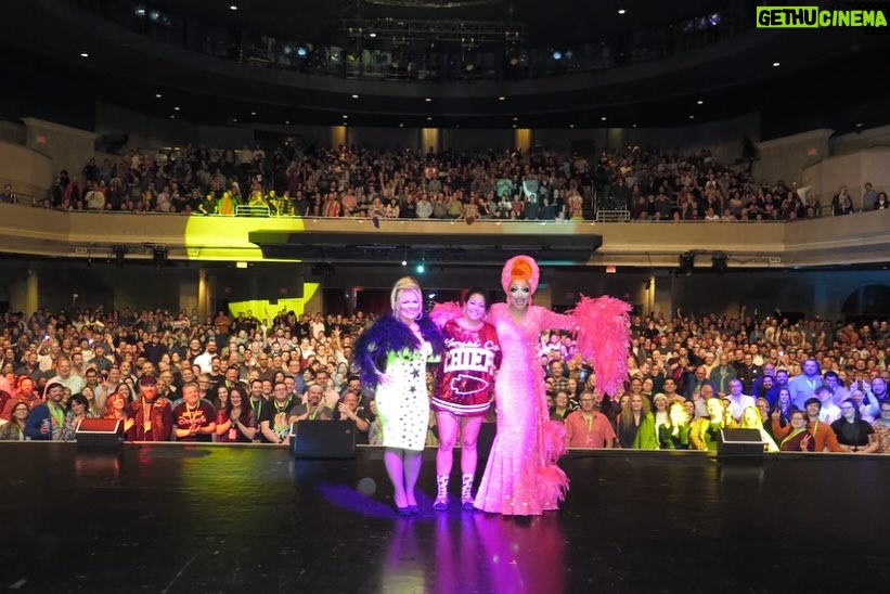 Bianca Del Rio Instagram - LIFE ON THE ROAD ……SO FAR! 🩷🧡💚 DEAD INSIDE WORLD TOUR THANK YOU SAN DIEGO PHOENIX OKLAHOMA CITY BIRMINGHAM ATLANTA WEST PALM BEACH ORLANDO RALEIGH RED BANK