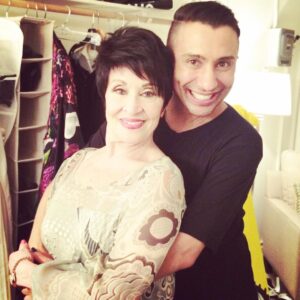 Bianca Del Rio Instagram - The text book definition of a TRIPLE THREAT.❤️
She was also a kind, loving and generous lady. 
I’m forever grateful our paths crossed in 1993 during her run in KISS OF THE SPIDERWOMAN. Just being in her presence was a gift that I will forever cherish.
Thank you, Chita.❤️
My forever queen @therealchitarivera ❤️