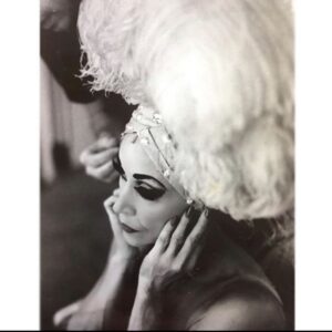 Bianca Del Rio Instagram - The text book definition of a TRIPLE THREAT.❤️
She was also a kind, loving and generous lady. 
I’m forever grateful our paths crossed in 1993 during her run in KISS OF THE SPIDERWOMAN. Just being in her presence was a gift that I will forever cherish.
Thank you, Chita.❤️
My forever queen @therealchitarivera ❤️