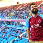 Bilal Hancı Instagram - Gülüyorsak sebebi sensin ❤️💙 Trabzon Şehzâdeler Şehri