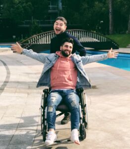 Bilal Hancı Instagram - Atakan bu halimle beni havuza atmadan 5 dk önce