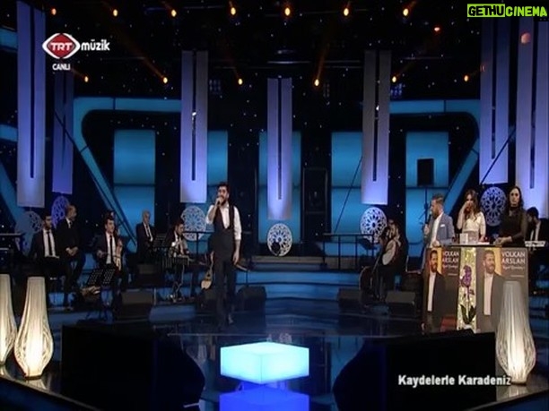 Bilal Hancı Instagram - Bir vefasız yüzünden yazuk akan yaşlara 🎵