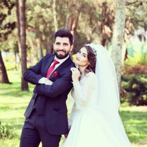 Bilal Hancı Instagram - Bugün benim güzeller güzeli kız kardeşimin doğum günü Allah herkese senin gibi bir kardeş nasip etsin inşallah bir abi olarak beni her zaman mutlu ettin bende sana abilik yapabildiysem ne mutlu bana seni çok seviyorum nice senelere ❤️ @mustafabaharmemis
