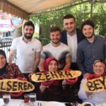 Bilal Hancı Instagram - Bütün annelerimizin Anneler Günü kutlu olsun 😊 bugüne özel çok güzel bir video çektik çarşamba yayında 😊 Hatay Medeniyetler Sofrası Etiler