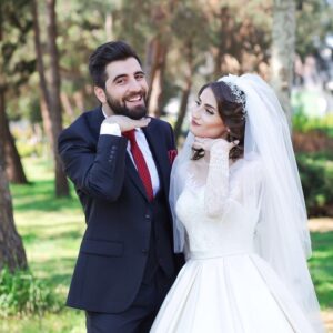 Bilal Hancı Instagram - Kız kardeş vermek zor ama bi o kadarda mutluluk verici benim için dünyanın en güzel fotosu 😊 Foto: @mutluadimfotografcilik Teşekkürler :)