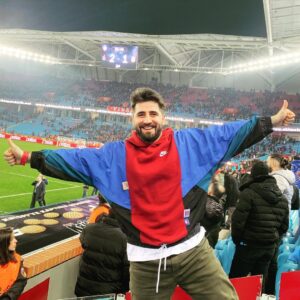 Bilal Hancı Instagram - BİZ ŞAMPİYON OLACAĞIZ ❤️💙