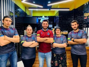 Bilal Hancı Instagram - Trabzon’da bulunan bütün işletme sahiplerine açık çağrı bütün ekibinize forma alıp sosyal medya hesaplarınızda paylaşın heryer bordo mavi olsun :) #Kesanchallenge
