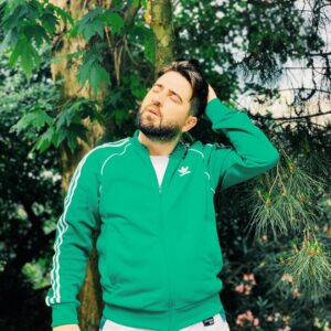 Bilal Hancı Instagram - Ben senin olmadığın her yerde canım Yeşillenirim ☘️