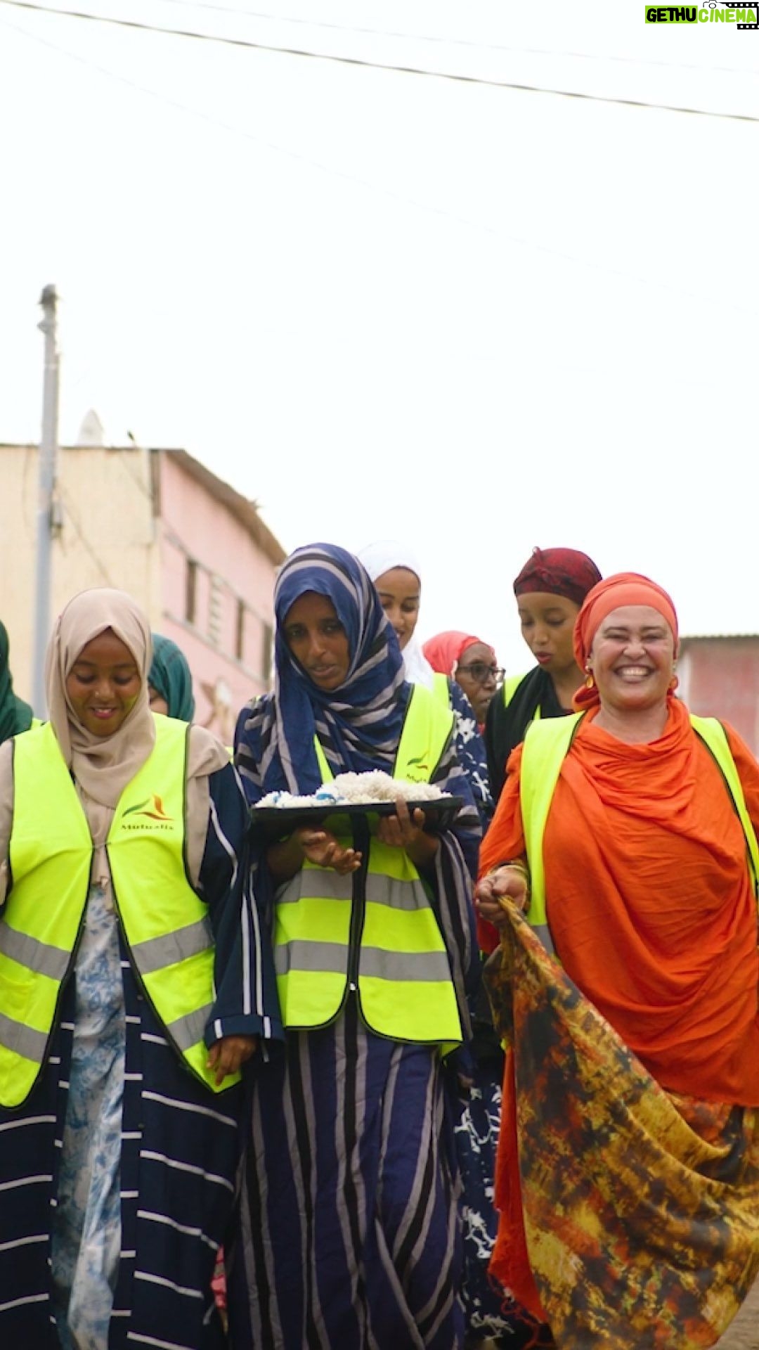 Bill Gates Instagram - New tools and innovations are needed to reduce the burden of malaria and eventually eradicate the disease. @oxitec’s innovative approach has the potential to help Djibouti and the rest of Africa achieve these goals.