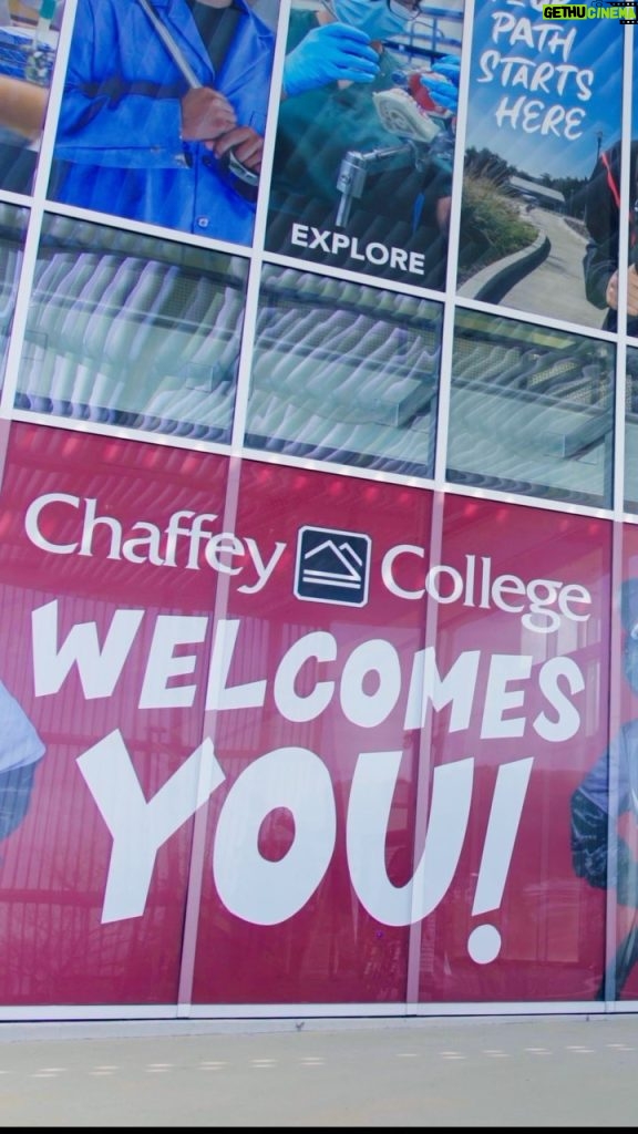 Bill Gates Instagram - @chaffeycollege is giving students the support they need to thrive in school and access rewarding careers.
