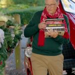 Bill Gates Instagram - There are few things I love more than discovering a new book to read. And in communities around the world, one of the best ways to find a new book is through a @littlefreelibrary.