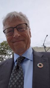 Bill Gates Instagram - Together, we can transform our world by 2030. #Goalkeepers2030