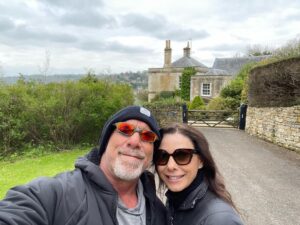 Bill Goldberg Instagram - Last 3 days have been BEYOND awesome…Finally broke away and spent much needed quality time with my unbelievable wife! ❤️ 🙏 #love #england #cotswolds #loveofmylife #heaven #vacation #uk #stroud #nailsworth @airbnb 🙏🤘🏻😏