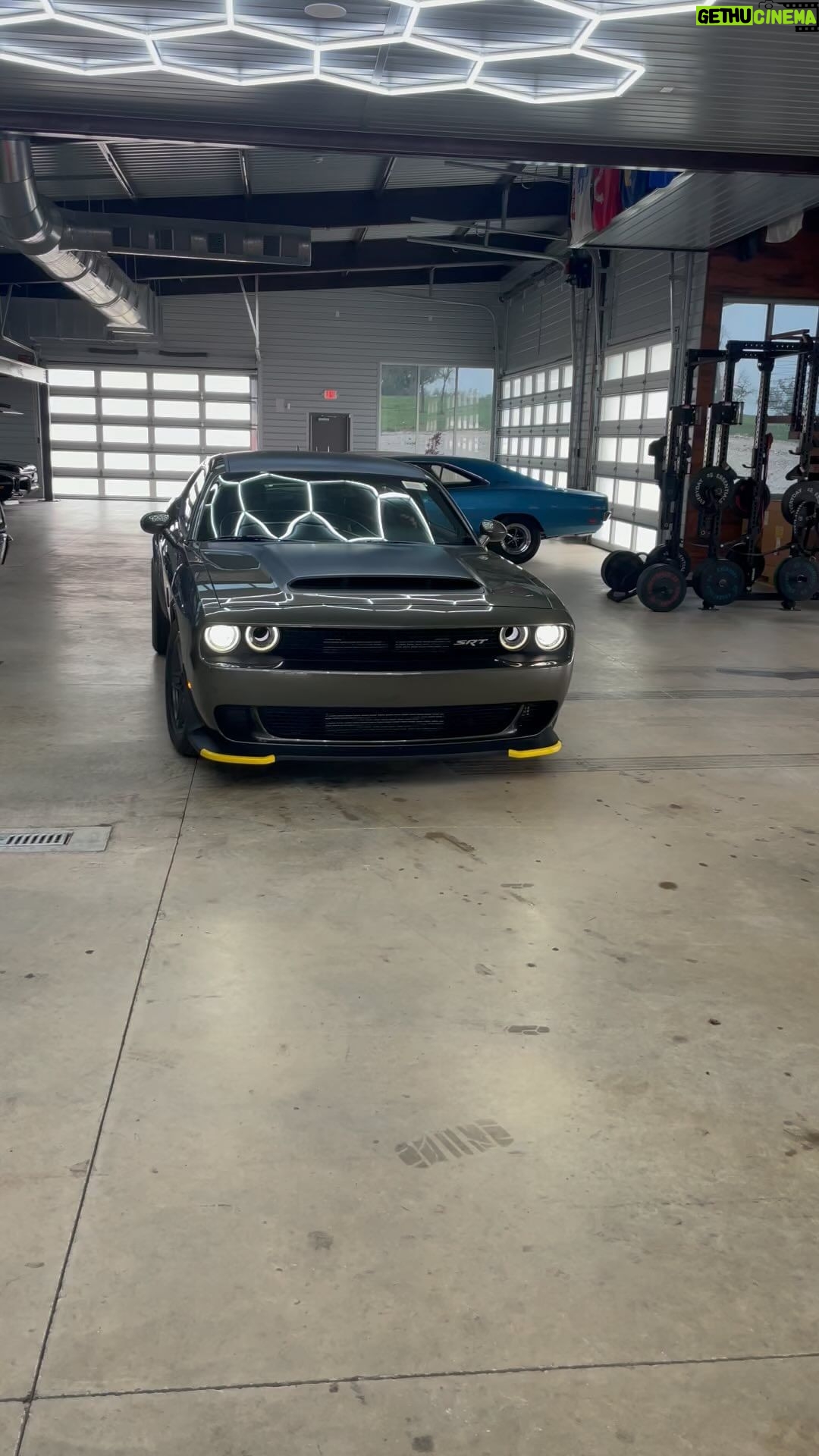 Bill Goldberg Instagram - Looks like this weekend’s shaping up to be one hell of a @nascar #foodcity500 …… both on and off the track!🤣 Can’t wait to meet ya @justin_danger_nunley #spear #jackhammer #whosnext #racing #wrestling