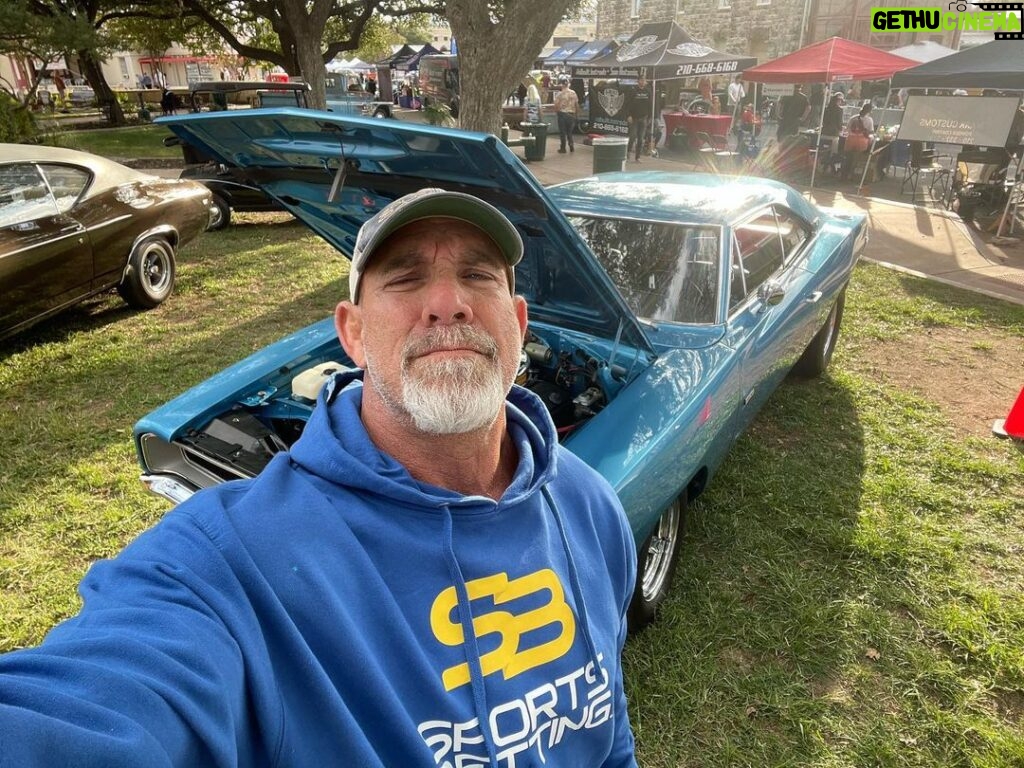 Bill Goldberg Instagram - Whether you’re at a car show or parked on the couch for a day of college football remember one thing………. At some point, you gotta get off your ass and go to @sportsbettingag and make it rain 100’s!!!!!! #spear #jackhammer #whosnext