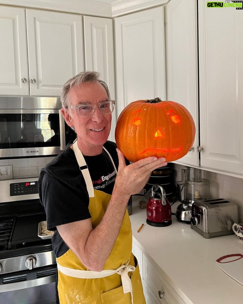 Bill Nye Instagram - Getting ready for a spooky evening