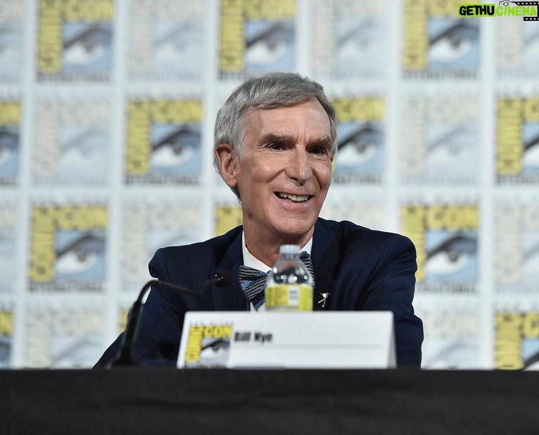 Bill Nye Instagram - Big fun at @comic_con this past weekend talking about The #EndIsNye. Thanks for having me! #SDCC