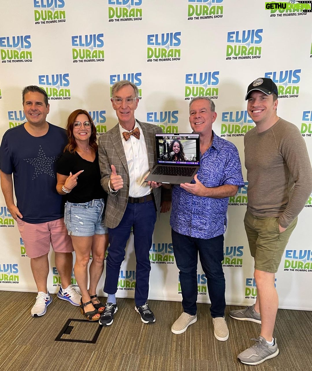 Bill Nye Instagram - The #EndIsNye starts streaming in one week. That’s right people, one week! I’ve had a blast telling the world about it. Check out these pics @rollingstone, @elvisduranshow. Get ready to turn it up loud, August 25 @peacocktv.
