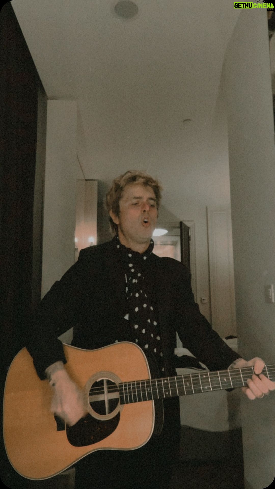 Billie Joe Armstrong - 156.9K Likes - Look ma!!