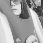 Billie Lourd Instagram - 🌭🇬🇧🌭if you’ve always wanted to see a super pregnant me in a hot dog costume (don’t lie to yourself I know it’s your main dream in life!!!) @andmrs_themovie is the movie for you!!! #hawtdawginahotdog HOT DOG MANIA