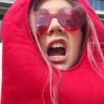 Billie Lourd Instagram - 🌭🇬🇧🌭if you’ve always wanted to see a super pregnant me in a hot dog costume (don’t lie to yourself I know it’s your main dream in life!!!) @andmrs_themovie is the movie for you!!! #hawtdawginahotdog HOT DOG MANIA