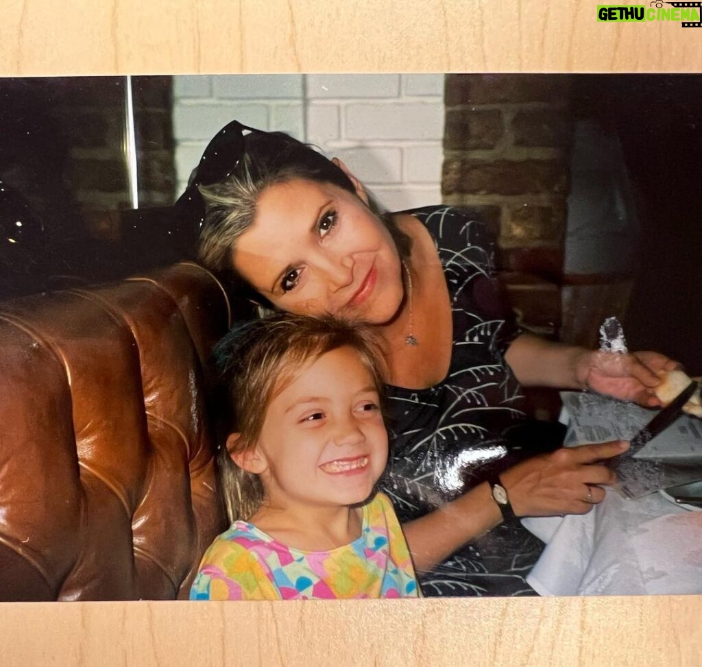 Billie Lourd Instagram - ✨❤️✨It has been 6 years since my Momby died (feels like 2 but also like 705 at the same time?). And unlike most other years since she’s died, this year, these past two weeks have been some of the most joyful of my life. Giving birth to my daughter and watching my son meet her have been two of the most magical moments I have ever experienced. But with the magic of life tends to come the reality of grief. My mom is not here to meet either of them and isn’t here to experience any of the magic. Sometimes the magical moments can also be the hardest. That’s the thing about grief. I wish my Momby were here, but she isn’t. So all I can do is hold onto the magic harder, hug my kids a little tighter. Tell them a story about her. Share her favorite things with them. Tell them how much she would have loved them. For anyone out there experiencing the reality of grief alongside the magic of life, I see you. You are not alone. Don’t ignore either. Life can be magical and griefy at the same time.