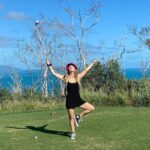 Billie Lourd Instagram - ⛳️🌅⛳️do u even golf bro?!? #golf #beautifulholes #badlycomposedtreeposewherevershegoes GOLF.com