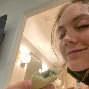 Billie Lourd Instagram - 😈👶🏼😈#AmericanHorrorStories episode 5 is out on @hulu so I obviii had to post this random selection of photos of me as #LivWhitley including a classy selfie of me with a sub par spinach empanada and a mirror selfie where it looks like I have #robotits but really I’m just #PuMpiNg under my costume #baalin #rollie4lyfe