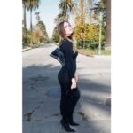 Billie Lourd Instagram - 🌴👽🌴 B in B bb @balenciaga 💄:@missjobaker 💆🏻‍♀️:@bridgetbragerhair 💃🏻:@sweetbabyjamie