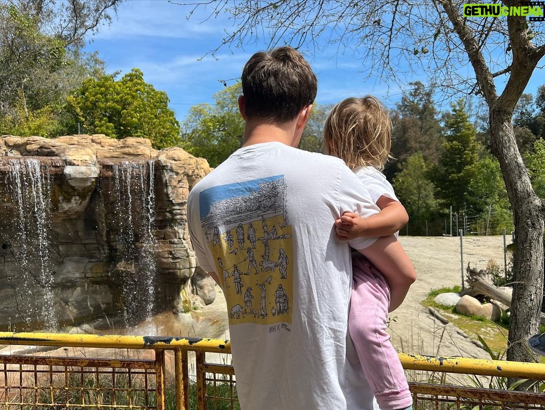 Billie Lourd Instagram - πππThese #Dudes #Are #Damn #Spectacular #DADS DAD HOUSE