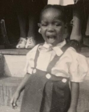 Billy Porter Instagram - We are so grateful to have our beautiful mother with us for another turn around the sun. Please hold your loved ones close. We love you, Mommy! 🎂🎉💐💗