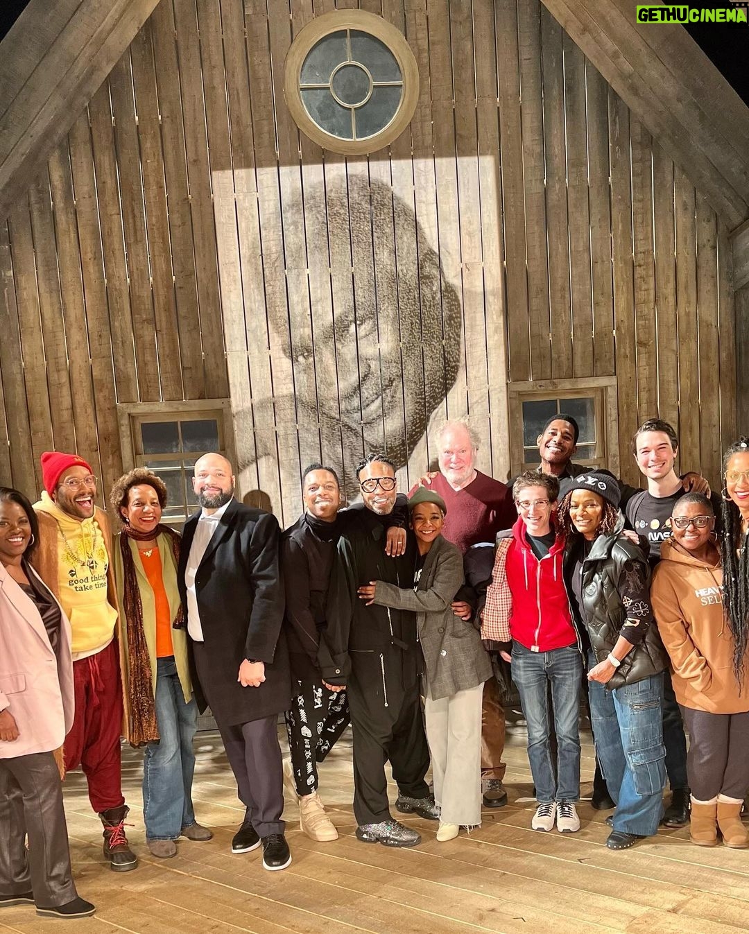 Billy Porter Instagram - Y’all! Please run and go see #PurlieVictorious! The show is funny and joyous and ends its run Feb 4, so don’t wait to get your tickets! ** Tony Award® winner Leslie Odom, Jr. stars in Purlie Victorious: A Non-Confederate Romp Through the Cotton Patch, the rousing, laugh-filled comedy by Kennedy Center honoree #OssieDavis that tells the story of a Black preacher’s machinations to reclaim his inheritance and win back his church.