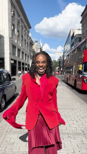 Billy Porter Instagram - Hump day. Let’s go! ♥️💋‼️