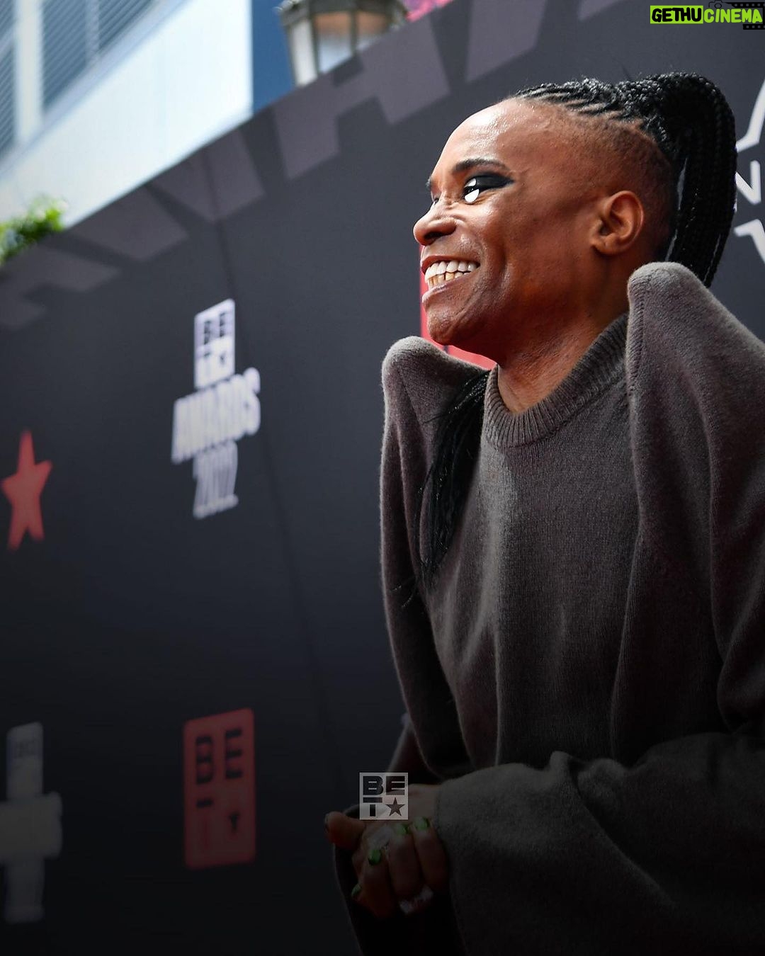 Billy Porter Instagram - Lights, Camera, Action, Billy! To be Black, Iconic and a Style God is nothing to play with. So to document the history of the past, the present, and future we knew we needed a one of one light to illuminate the path and kick off Black History Month right. Everyone say hello and give your 10’s to @theebillyporter , who will be leading us into this can’t miss series. Need to know more? We got you. This documentary is part of the new four-part “Black + Iconic” series that will showcase the legacy and cultural impact of Black icons across music, film, fashion and dance. The home of culture meets the home of Black creatives that have made an indelible mark on the culture. Tune in as the encore comes on #BET 9/8c tonight!