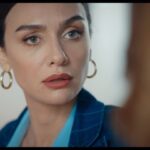 Birce Akalay Instagram - Kuş Uçuşu | 3.Sezon Tanıtımı! Herkes konuştu, söz şimdi Lale Kıran’da.🔥 #KuşUçuşu final sezonuyla 11 Nisan’da sadece Netflix’te. #Ayyapim @netflixturkiye @birceakalay @ibrahimcelikkol41 @kayalar