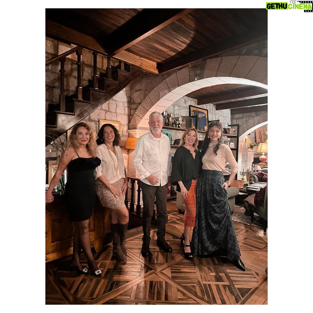 Birce Akalay Instagram - ______ That book is finished my dear friend. You have once again charmed and healed me with your surprise rooms of your soul.. I'll be eternally grateful. ..The London Blue Butterfly saluted the snakes in the mirror, flew out of the cocoon again and never forgot her loved ones.. @dilarakarabay 🪐 Simurg Inn