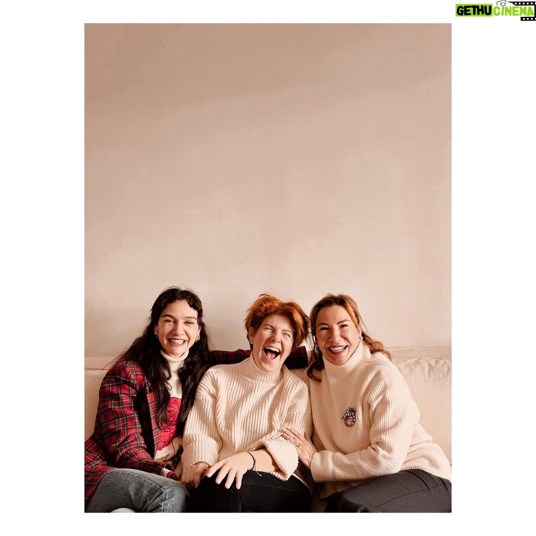 Birce Akalay Instagram - ________ She started the new one with excessive dog love, good friends, great food specially desert and plenty of sleep.