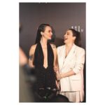 Birce Akalay Instagram - ____As The Crow Flies night of the celebration and before. My marvellous team and dear friends. Thank you! 🌹 Photo Credit: @ozguoze @b.a.d__works