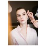 Birce Akalay Instagram – ____As The Crow Flies night of the celebration and before. 
My marvellous team and dear friends. 

Thank you! 

🌹

Photo Credit: @ozguoze @b.a.d__works
