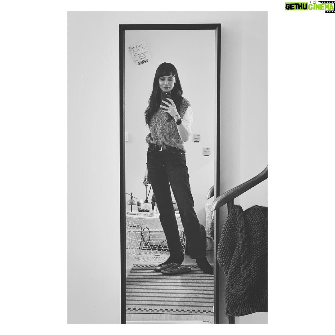 Birce Akalay Instagram - ______Dreams are not against reality, dreams are in the lap of reality in these days.That’s how we keep dreamin.