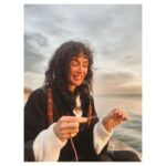 Birce Akalay Instagram - ______ i was walking by the sea, and i heard is calling me so I turned the good in me. 🫀