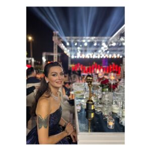 Birce Akalay Instagram - Thank you DIAFA for honoring me & your great hospitality.
It was a fast but unforgetable journey to Dubai this time.
@diafaofficial 
And dear Gisele thank you for everything.
@giselebaykal 
•••
Thank you my dear friends who makes me feel stunning last night.
•••
Evening gown: Özgür Masur
@ozgurmasur 
Jewellery: Monan
@monanjewellery 
Hair: No21 / Ferit Belli 
@feritbelli @no21istanbul 
Make Up: Gülüm Erzincan
@gulumerzincan 
🥂💙💫🎠