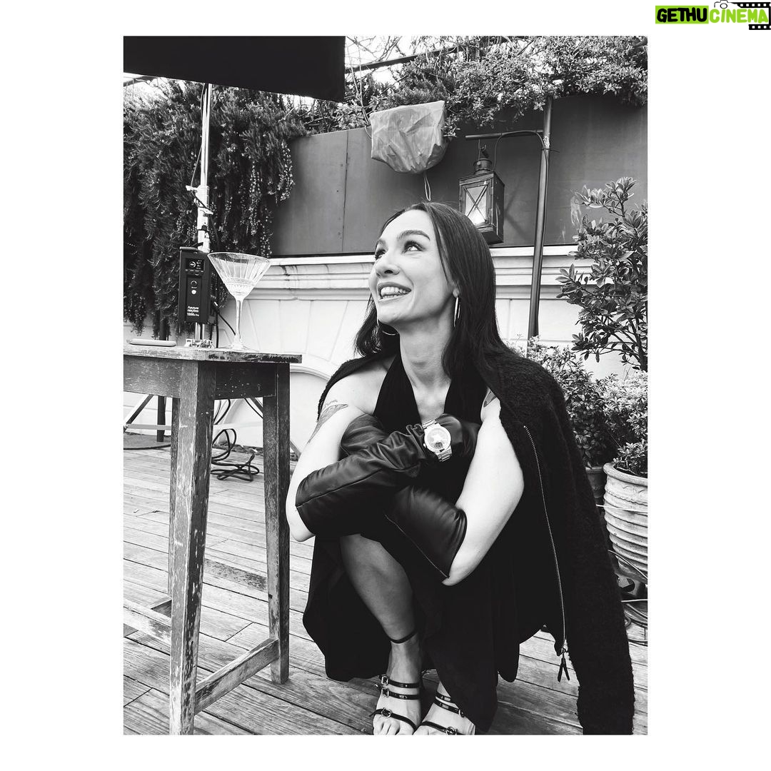 Birce Akalay Instagram - ______Kötü Kalpli Çocuklar Klübü sunar. Yakında. @b.a.d__works ♣️ Istanbul, Turkey