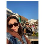 Birce Akalay Instagram – Bugün beni bu dünyaya getiren koca yürekli kadınının doğumgünü. İyi ki doğmuşsun benim canım validem.
Ve gönlünce sürsün yaşamın dilerim ki bahçen hep çiçeklensin Yasemin. 
Seni bu dünyada her şeyden çok seviyorum.
•••

Today is the birthday of the big-hearted woman who brought me into this world. Happy birthday to you, my dear mother.
And may your life continue to your heart’s content so that your garden always blooms, Yasemin.
I love you more than anything in this world.

🫠🐚🪸🌺🫂 Bodrum, Mugla