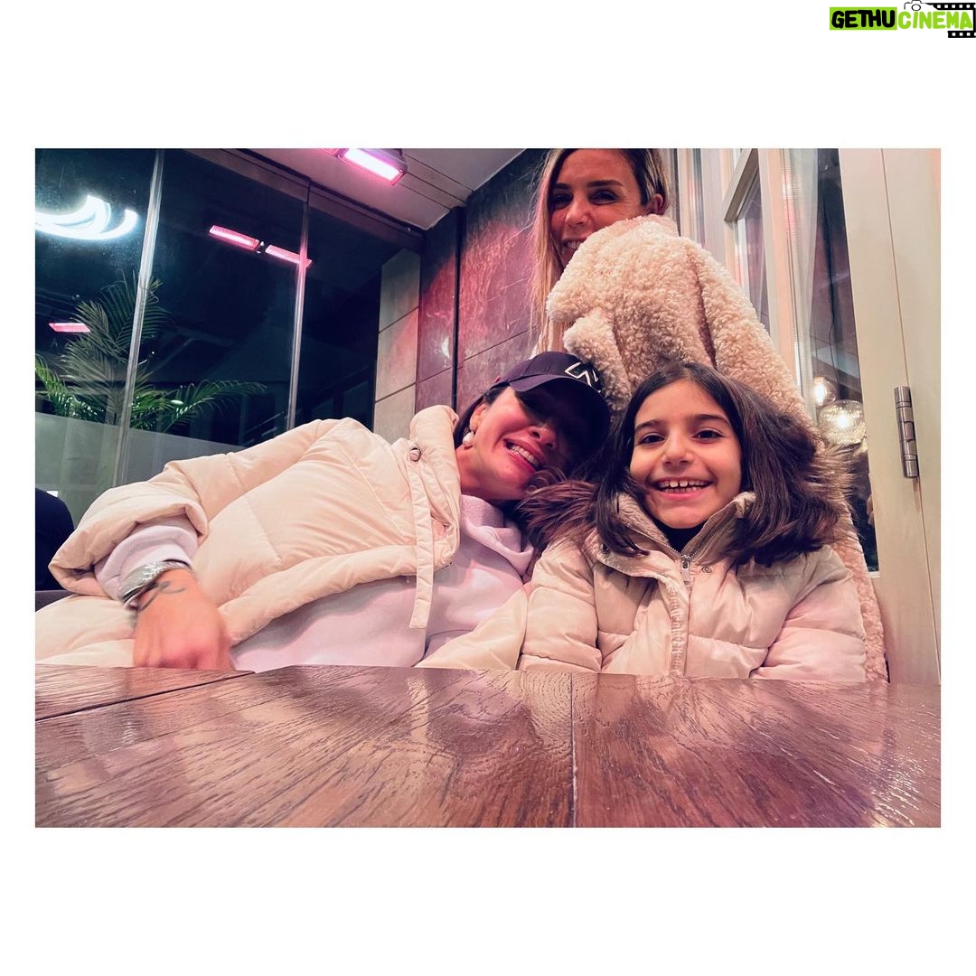 Birce Akalay Instagram - _____ best season of the year dump. 🎄 Istanbul, Turkey