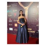 Birce Akalay Instagram - Thank you DIAFA for honoring me & your great hospitality. It was a fast but unforgetable journey to Dubai this time. @diafaofficial And dear Gisele thank you for everything. @giselebaykal ••• Thank you my dear friends who makes me feel stunning last night. ••• Evening gown: Özgür Masur @ozgurmasur Jewellery: Monan @monanjewellery Hair: No21 / Ferit Belli @feritbelli @no21istanbul Make Up: Gülüm Erzincan @gulumerzincan 🥂💙💫🎠