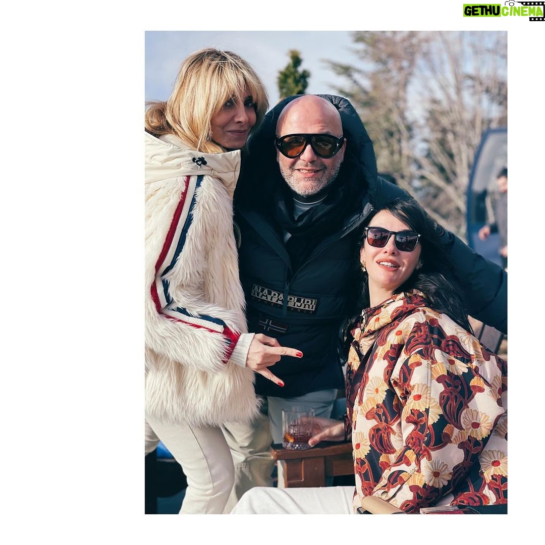 Birce Akalay Instagram - Evde denemeyin. 😎 #kendiyleyarışanlara Thank you to all Alpine Cars Türkiye Team! You were absolutely Marvelous! @alpinecars_turkiye Special thanks to our champion rally pilot Koray Muratoğlu, the pride of our country. Even for 3 minutes, it was a great experience to be your co-pilot. Let’s catch up more often! 🏎️ @ozzlemkilickaya @tohumistanbul @ozansavas._ @illusionistdigitalartstudio @koraym @sailloft_tr #işbirliği