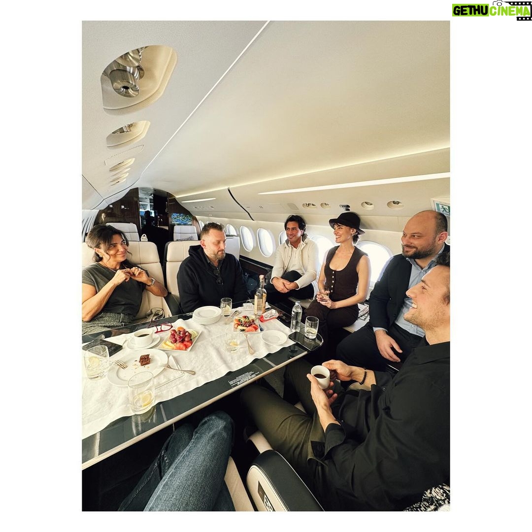 Birce Akalay Instagram - Germany again after a year... Again with a peace and joy as deep as my dream bluish sky. My heartfelt thanks to Fenerbahçe SK and my esteemed director Abdullah Oğuz. From now on, I will continue on the road alone with love at the bottom of my heart. I will be here for few more days. Cologne is a marvellous city. It is a great feeling to hear Turkish every few steps. Follow your dreams. 🫀 PS: Maybe we can shoot a short noir toghether someday master? @apooguz Köln (Cologne), Germany