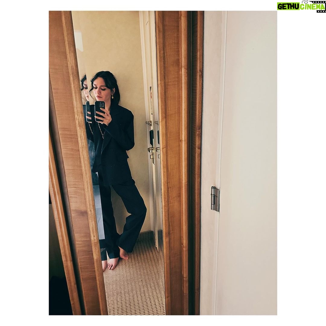 Birce Akalay Instagram - Germany again after a year... Again with a peace and joy as deep as my dream bluish sky. My heartfelt thanks to Fenerbahçe SK and my esteemed director Abdullah Oğuz. From now on, I will continue on the road alone with love at the bottom of my heart. I will be here for few more days. Cologne is a marvellous city. It is a great feeling to hear Turkish every few steps. Follow your dreams. 🫀 PS: Maybe we can shoot a short noir toghether someday master? @apooguz Köln (Cologne), Germany